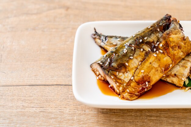 Trancio di pesce alla griglia Saba con salsa teriyaki