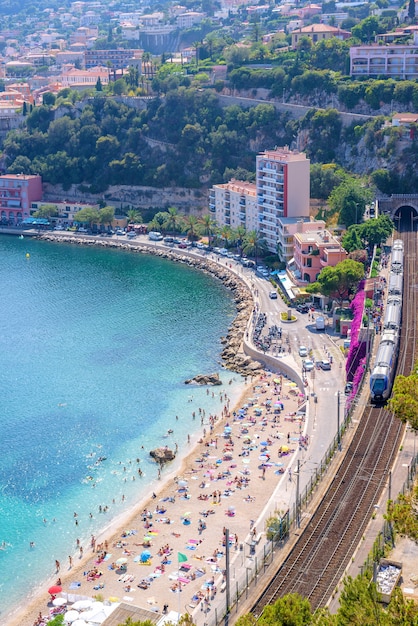 Treno a Villefranche sur mer, Francia