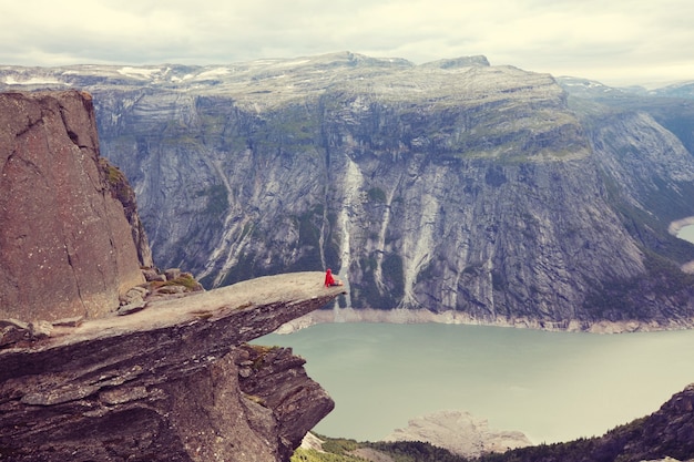 Trolltunga in Norvegia