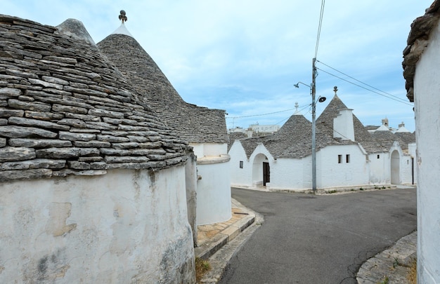 Trulli ad Alberobello Italia