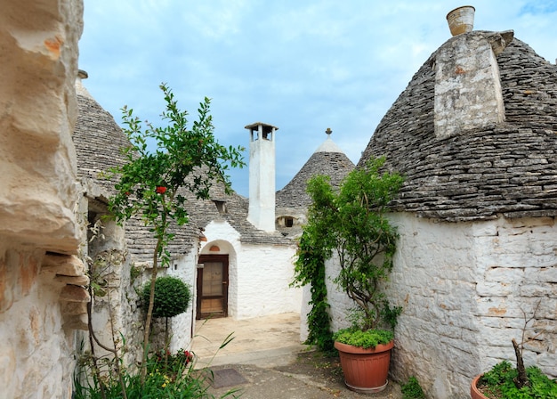 Trulli ad Alberobello Italia