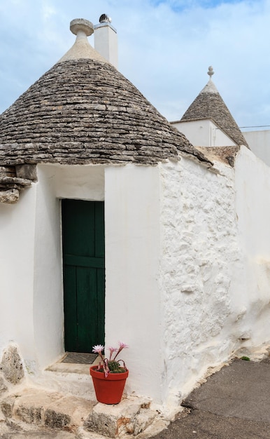 Trulli ad Alberobello Italia