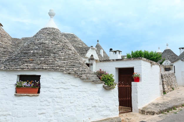 Trulli ad Alberobello Italia