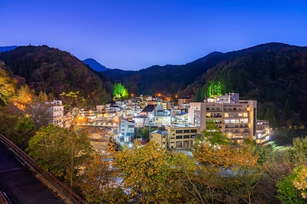 Tsuchiyu Onsen nella prefettura di Fukushima nella stagione autunnale autunnale, Tsuchiyu Onsen è il posto migliore per te per cercare la sorgente termale di Tsuchiyu (Fukushima)