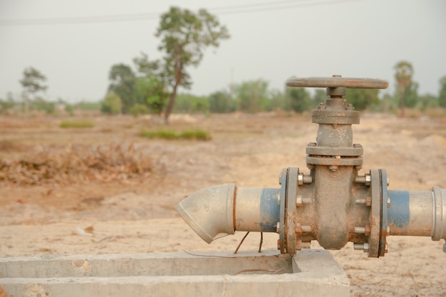 Tubo di irrigazione e valvola dell&#39;acqua Per l&#39;agricoltura In campagna