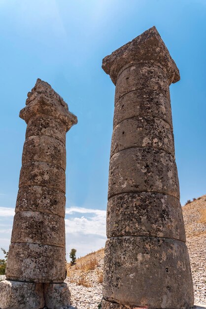 Tumulo storico del merlo di Karakus ad Adiyaman in Turchia per la regina Isia e le principesse Antiochi