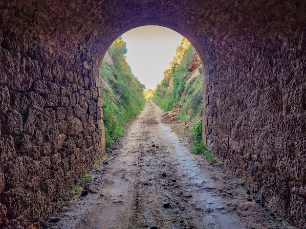 tunnel in montagna