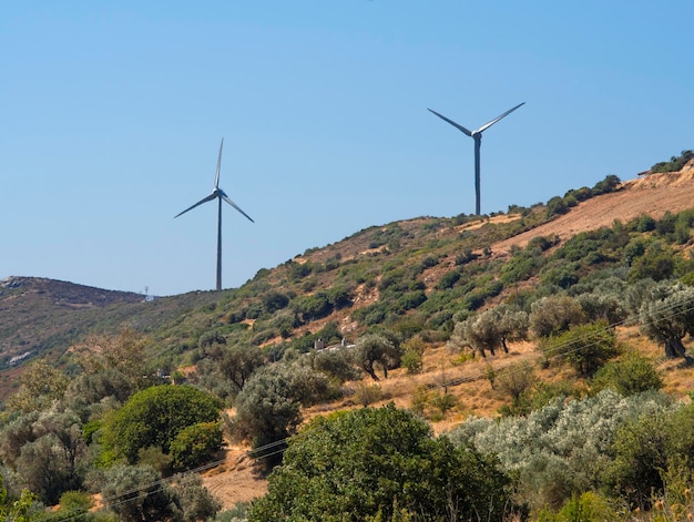 Turbine eoliche sull'isola di Evia in Grecia