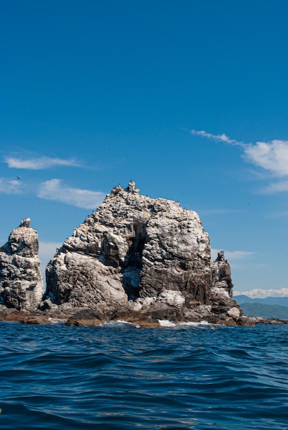 Turismo e viaggi per mare. Riposa sul mare.