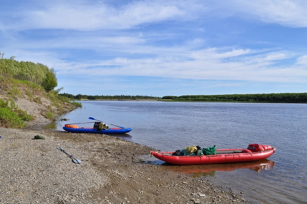 Turisti in kayak