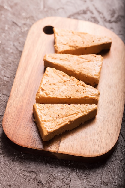 Turron è un tipico cibo natalizio in Spagna