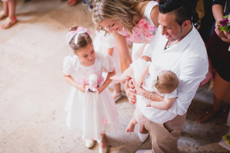 Foto tutta la famiglia a casa durante la celebrazione