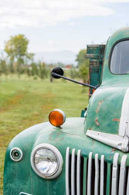 U-pick apple farm in un giorno d'autunno.