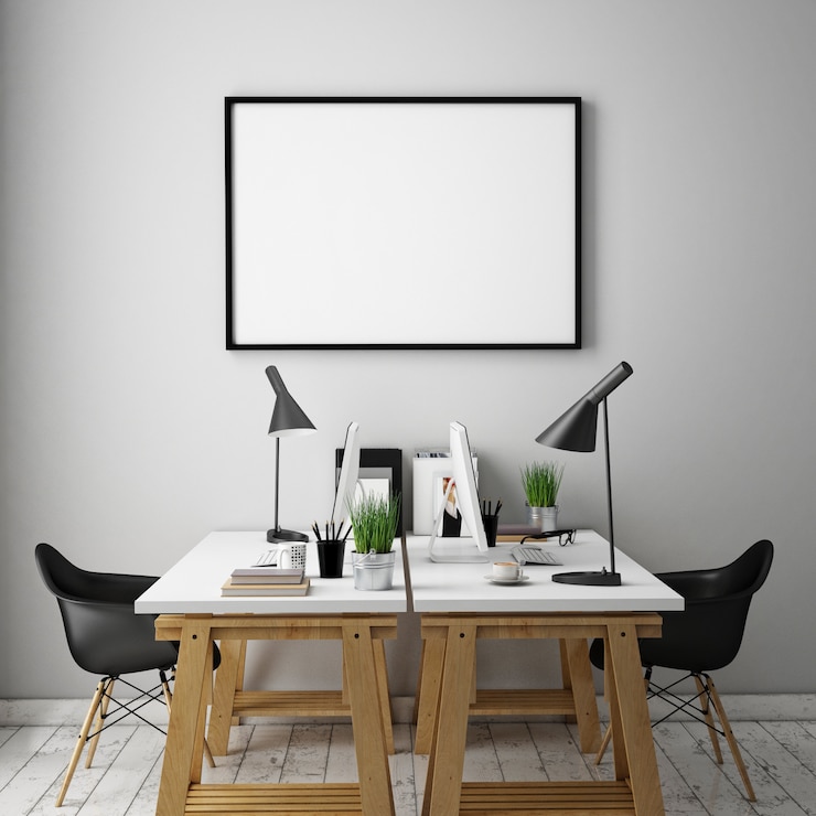 Foto ufficio interno con mobili, spazio di lavoro e cornice vuota