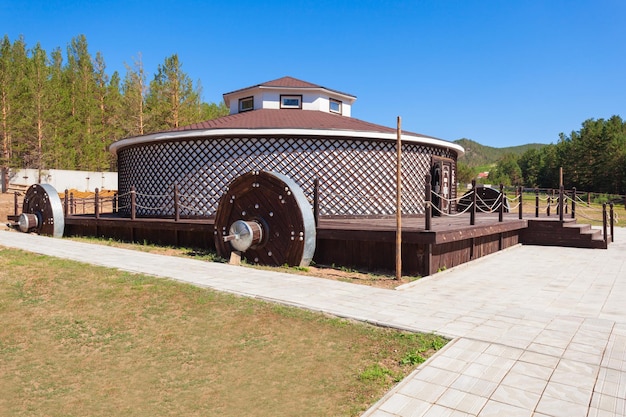 ULAN-UDE, RUSSIA - 15 LUGLIO 2016: Yurt è una parte della mostra del Museo Etnografico del popolo transbaikalia nella città di Ulan Ude