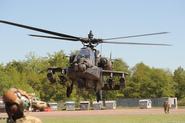 un apache ah-64