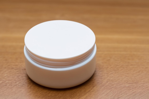 Un buon packaging cosmetico per contenitori di creme Le future innovazioni cosmetiche possono essere utilizzate anche per i mockup