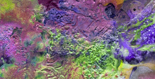 Un dipinto colorato della terra con sopra la parola "oceano".