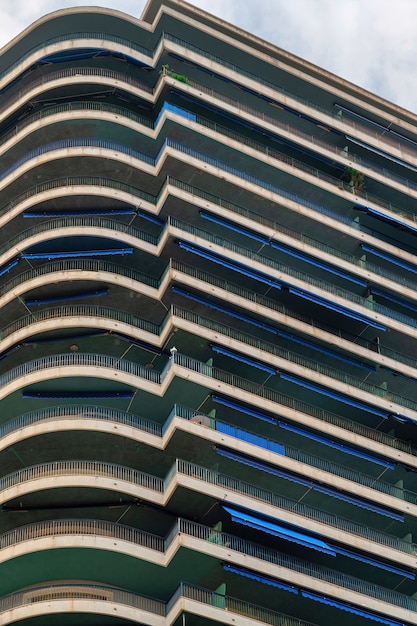 Un moderno edificio di appartamenti a Monte Carlo, Monaco