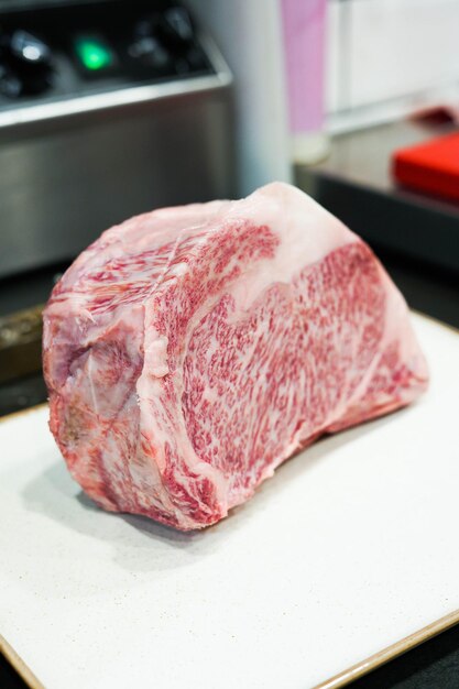 Un taglio di manzo wagyu della città di Kobe in un barbecue argentino.