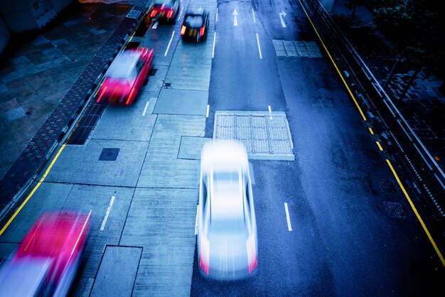 Un taxi, strada asfaltata, Hong Kong