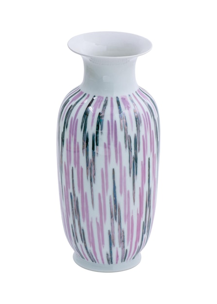 Un vaso in ceramica orientale vintage isolato su uno sfondo bianco