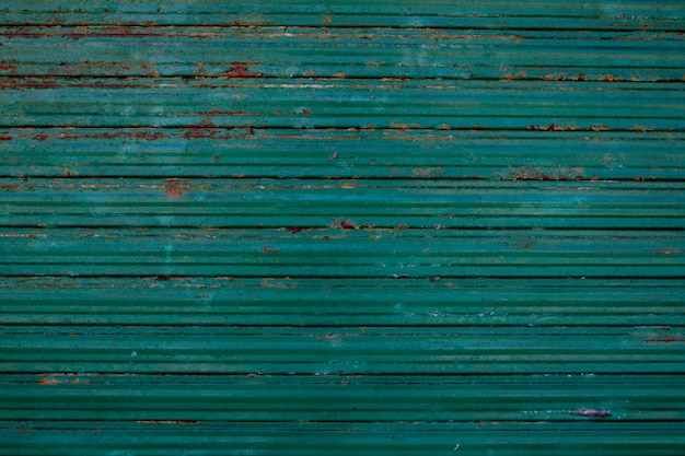 Un vecchio acciaio verde zincato - trama di sfondo