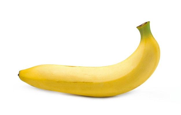 Una banana dorata isolata su fondo bianco