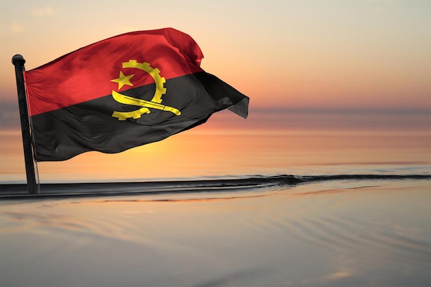 Una bandiera nazionale di Contry of Angola su uno sfondo trasparente