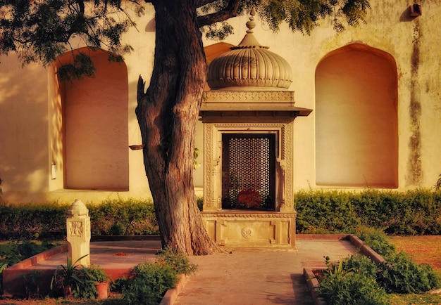 Una bella foto del tempio a Jaipur Rajasthan in India