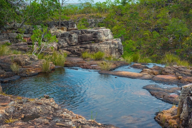 Una bella vista della cascata in Chapada dos Veadeiros Alto Paraiso Goias Brasile