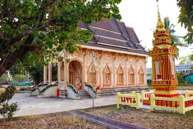 Una bella vista panoramica della città buddista di Vientiane nel Laos