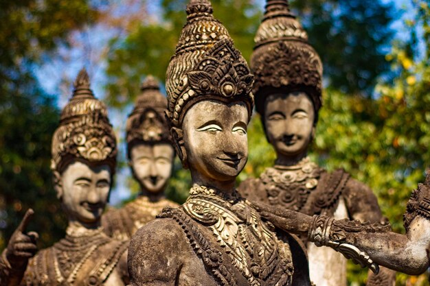 Una bellissima vista del Buddha Park situato a Nong Khai Thailandia