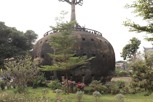 Una bellissima vista del Buddha Park situato a Vientiane Laos