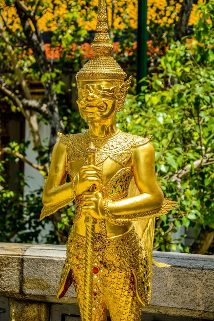 Una bellissima vista del Grand Palace il Museo Wat Phra Kaew situato a Bangkok in Thailandia