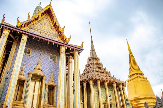 Una bellissima vista del Grand Palace il Tempio di Wat Phra Kaew a Bangkok in Thailandia