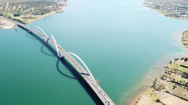 Una bellissima vista del ponte JK situato a Brasilia, capitale del Brasile