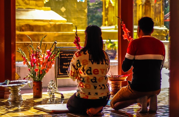 Una bellissima vista del tempio buddista situato a Chiang Mai Thailandia