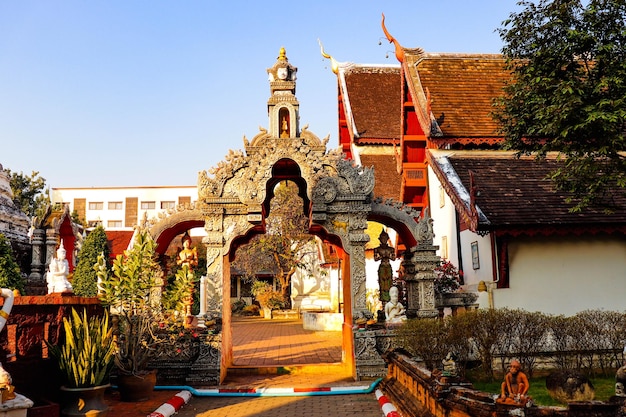 Una bellissima vista del tempio buddista situato a Chiang Mai Thailandia