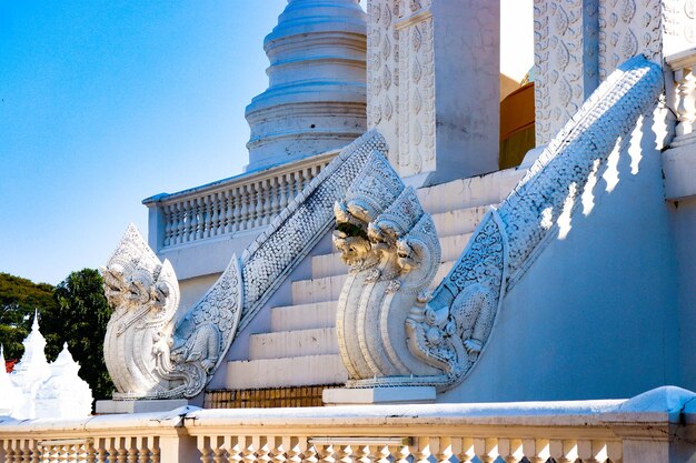 Una bellissima vista del tempio buddista situato a Chiang Mai Thailandia