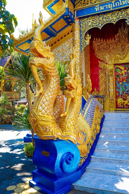 Una bellissima vista del tempio buddista situato a Chiang Mai Thailandia