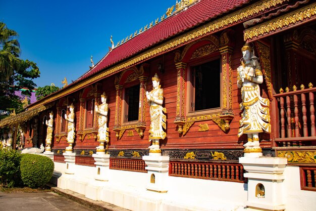 Una bellissima vista del tempio buddista situato a Chiang Rai Thailandia