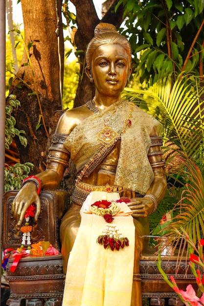 Una bellissima vista del tempio d'argento situato a Chiang Mai Thailandia