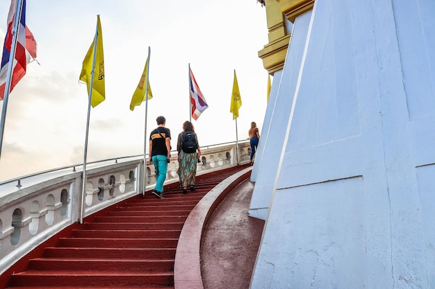 Una bellissima vista del Tempio del Monte d'Oro situato a Bangkok in Thailandia