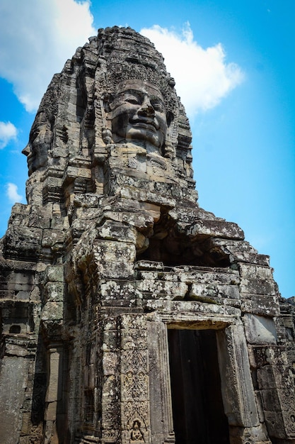 Una bellissima vista del tempio di Angkor Wat situato a Siem Reap in Cambogia