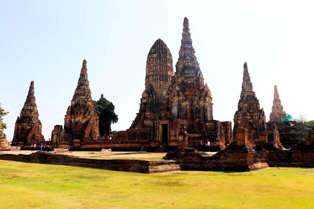 Una bellissima vista del tempio Wat Chaiwatthanaram situato ad Ayutthaya in Thailandia