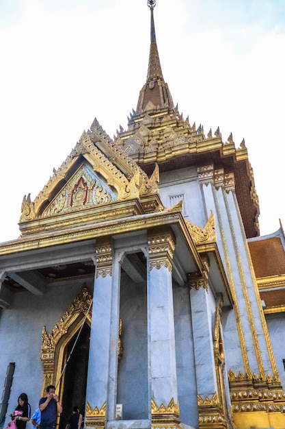 Una bellissima vista del tempio Wat Traimit situato a Bangkok in Thailandia