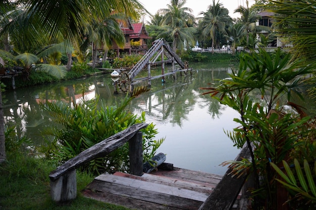 Una bellissima vista dell'hotel Baan Thai house situato ad Ayutthaya Thailandia