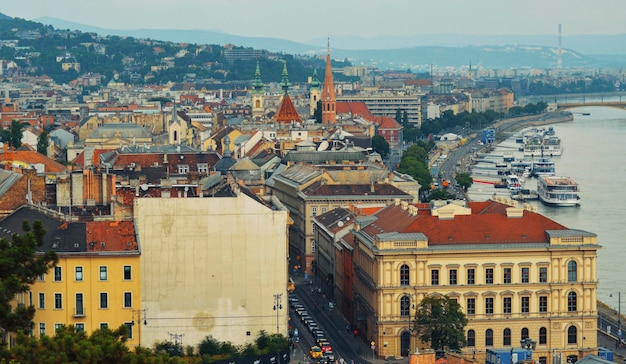 Una bellissima vista della città di Budapest situata in Ungheria