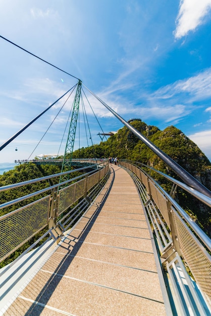 Una bellissima vista di Langkawi Sky Bridge situato in Malesia